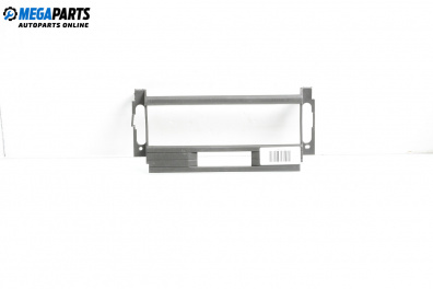 Централна конзола за Nissan X-Trail I SUV (06.2001 - 01.2013)