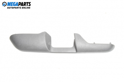 Интериорна пластмаса за Ford Focus II Estate (07.2004 - 09.2012), 4+1 вр., комби, позиция: предна