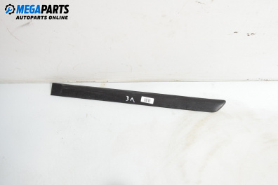 Външни лайсни за Hyundai Elantra Sedan II (06.2000 - 07.2006), седан, позиция: лява