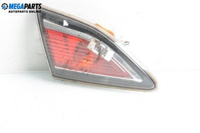 Вътрешен стоп за Mazda 3 Sedan II (12.2008 - 12.2014), седан, позиция: лява