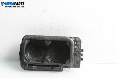 Поставка за чаши за Nissan Primera Traveller II (06.1996 - 01.2002)