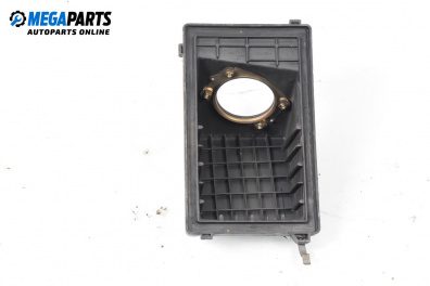 Капак за кутия въздушен филтър за Nissan Primera Traveller II (06.1996 - 01.2002) 2.0 TD