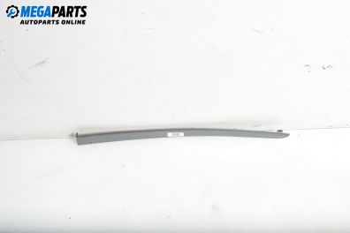 Интериорна лайсна за Audi A4 Avant B7 (11.2004 - 06.2008), 4+1 вр., комби