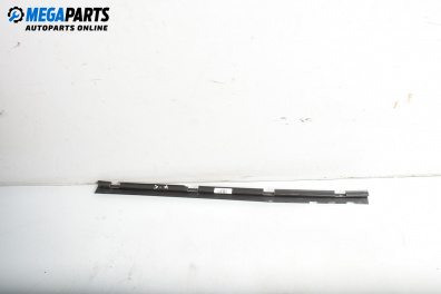 Интериорна пластмаса за Volkswagen Golf IV Hatchback (08.1997 - 06.2005), 4+1 вр., хечбек, позиция: задна