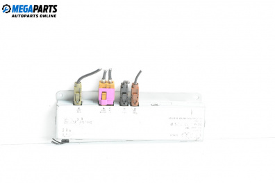 Усилвател антена за Audi A4 Avant B7 (11.2004 - 06.2008), № 8E9035225B