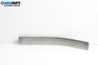 Праг за Mercedes-Benz E-Class Sedan (W212) (01.2009 - 12.2016), 4+1 вр., седан, позиция: дясна