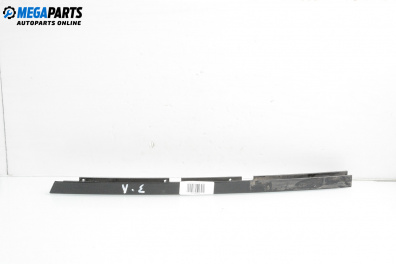 Интериорна пластмаса за Mercedes-Benz E-Class Sedan (W212) (01.2009 - 12.2016), 4+1 вр., седан, позиция: задна