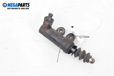 Долна помпа за съединител за Mazda 6 Station Wagon I (08.2002 - 12.2007)