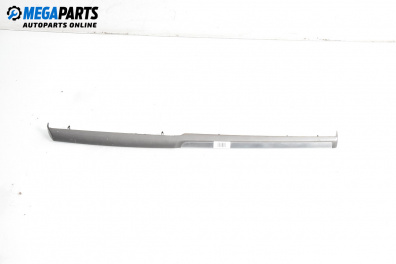 Лайсна за Opel Vectra C Sedan (04.2002 - 01.2009), седан, позиция: дясна