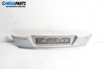 Стойка заден номер за Ford Mondeo IV Hatchback (03.2007 - 01.2015), хечбек