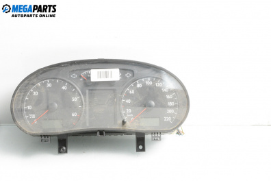 Километраж за Volkswagen Polo Hatchback IV (10.2001 - 12.2005) 1.2 12V, 64 к.с.