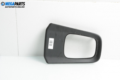 Централна конзола за Nissan Primera Hatchback III (01.2002 - 06.2007)