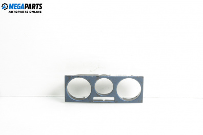 Интериорна пластмаса за Volkswagen Golf IV Hatchback (08.1997 - 06.2005), 4+1 вр., хечбек, позиция: предна