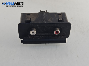 Аудио букса за Renault Clio III Hatchback (01.2005 - 12.2012) 1.5 dCi (BR17, CR17), 86 к.с.