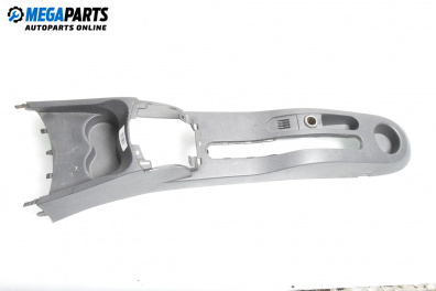 Централна конзола долна част за Renault Clio III Hatchback (01.2005 - 12.2012)