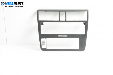 Централна конзола за Audi A4 Avant B5 (11.1994 - 09.2001)