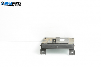 Поставка за чаши за Nissan Almera II Hatchback (01.2000 - 12.2006)