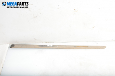 Лайсна за Ford Fiesta V Hatchback (11.2001 - 03.2010), хечбек, позиция: лява