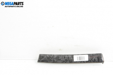 Декоративна лайсна за Mercedes-Benz E-Class Sedan (W211) (03.2002 - 03.2009), 4+1 вр., седан