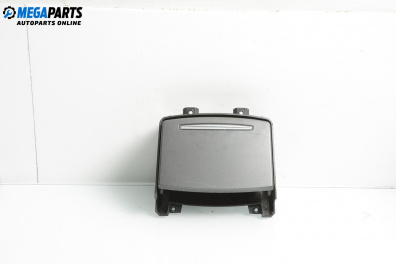 Поставка чаша за Audi A6 Sedan C6 (05.2004 - 03.2011)