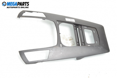 Централна конзола за Opel Zafira B Minivan (07.2005 - 14.2015)