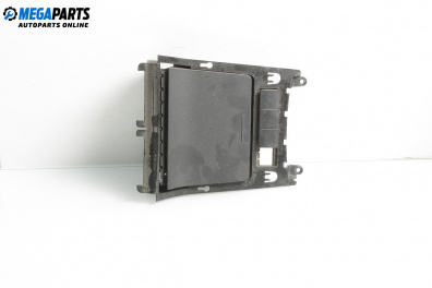 Пепелник за Volkswagen Golf V Hatchback (10.2003 - 02.2009)