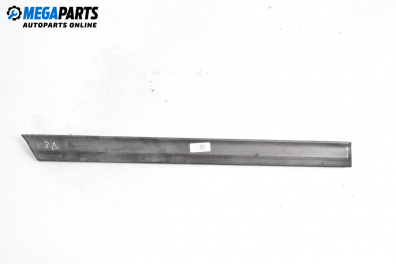 Външна лайсна врата за Volkswagen Passat II Variant B3, B4 (02.1988 - 06.1997), комби, позиция: задна, дясна