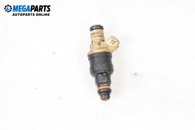 Дюза бензин за Volkswagen Passat II Variant B3, B4 (02.1988 - 06.1997) 1.6, 101 к.с.