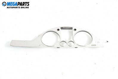 Интериорна пластмаса километраж за Volkswagen Passat V Variant B6 (08.2005 - 11.2011), 4+1 вр., комби