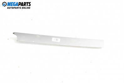 Интериорна лайсна за Volkswagen Passat V Variant B6 (08.2005 - 11.2011), 4+1 вр., комби