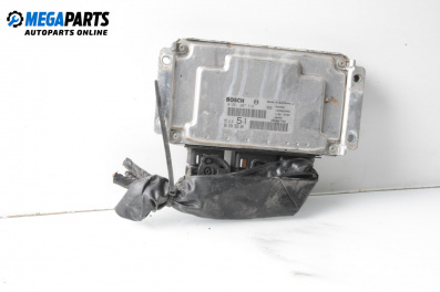 Компютър двигател за Volkswagen Touran Minivan I (02.2003 - 05.2010) 1.9 TDI, 105 к.с., №  0 261 207 318