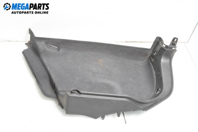 Интериорна пластмаса за Audi A3 Sportback I (09.2004 - 03.2015), 4+1 вр., хечбек, позиция: задна