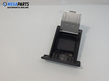 Пепелник за Nissan Micra II Hatchback (01.1992 - 02.2003)