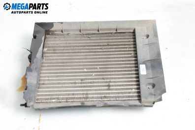 Воден радиатор за Renault Clio II Hatchback (09.1998 - 09.2005) 1.6 (B/CB0D), 90 к.с.