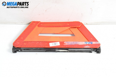 Триъгълник за Audi A4 Sedan B6 (11.2000 - 12.2004)