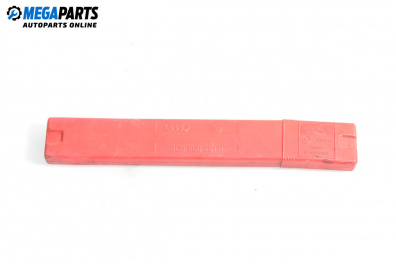 Триъгълник за Volkswagen Passat III Variant B5 (05.1997 - 12.2001)