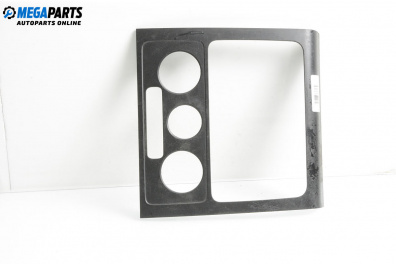 Централна конзола за Volkswagen Touran Minivan I (02.2003 - 05.2010)