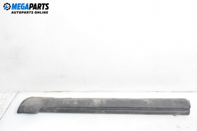 Праг за Volvo V70 II Estate (11.1999 - 12.2008), 4+1 вр., комби, позиция: дясна