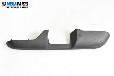 Интериорна пластмаса за Ford Focus II Estate (07.2004 - 09.2012), 4+1 вр., комби, позиция: предна