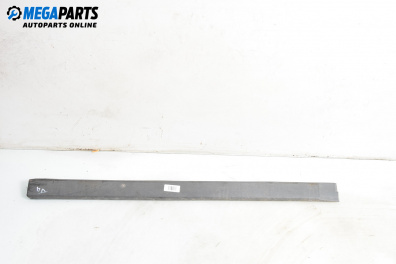 Външни лайсни за Volkswagen Golf II Hatchback (08.1983 - 12.1992), хечбек, позиция: дясна