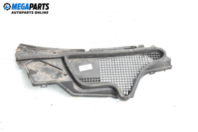 Кора под чистачки за Mercedes-Benz E-Class Sedan (W210) (06.1995 - 08.2003), 4+1 вр., седан