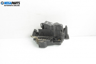 Брава на врата за Mercedes-Benz CLK-Class Coupe (C208) (06.1997 - 09.2002), позиция: задна, дясна