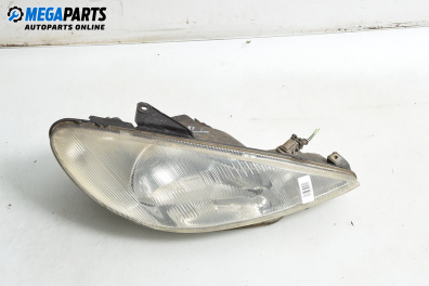 Фар за Peugeot 206 Hatchback (08.1998 - 12.2012), хечбек, позиция: дясна