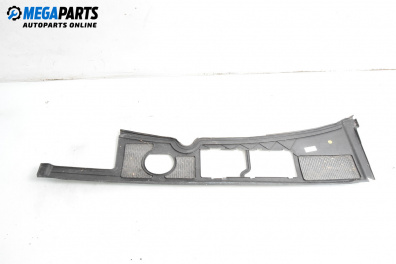 Кора под чистачки за Audi A4 Avant B6 (04.2001 - 12.2004), 4+1 вр., комби