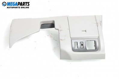 Интериорна пластмаса под таблото за Renault Megane III Hatchback (11.2008 - 12.2015), 4+1 вр., хечбек