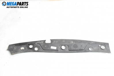 Кора над радиатор за Renault Megane II Hatchback (07.2001 - 10.2012), 4+1 вр., хечбек