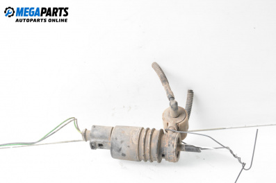 Помпичка за чистачки за Volkswagen Passat IV Variant B5.5 (09.2000 - 08.2005)