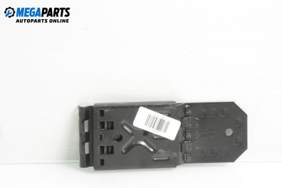 Клин за Volkswagen Touareg SUV I (10.2002 - 01.2013)