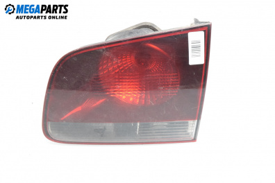 Вътрешен стоп за Volkswagen Touareg SUV I (10.2002 - 01.2013), джип, позиция: дясна