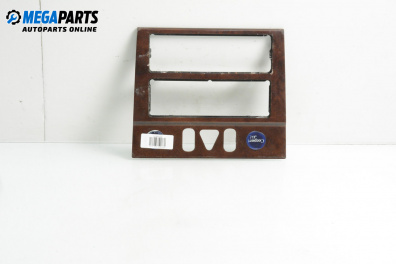 Централна конзола за Mercedes-Benz E-Class Sedan (W210) (06.1995 - 08.2003)